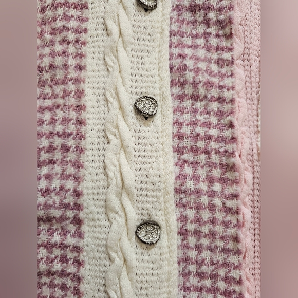 POL Patchwork Sweater Shacket - Pink Cable Knit - Size Medium - Picture 5 of 8